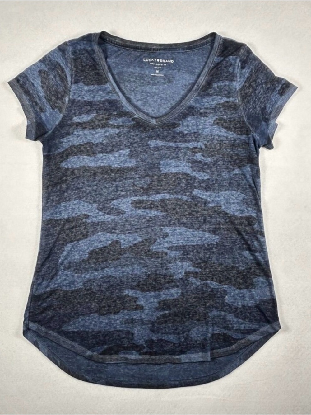 Lucky Brand Blue & Gray Camo V-Neck Short Sleeve Tee